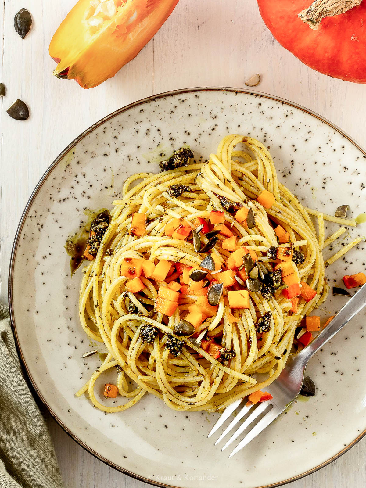 Vegane Spaghetti mit Kürbiskernpesto