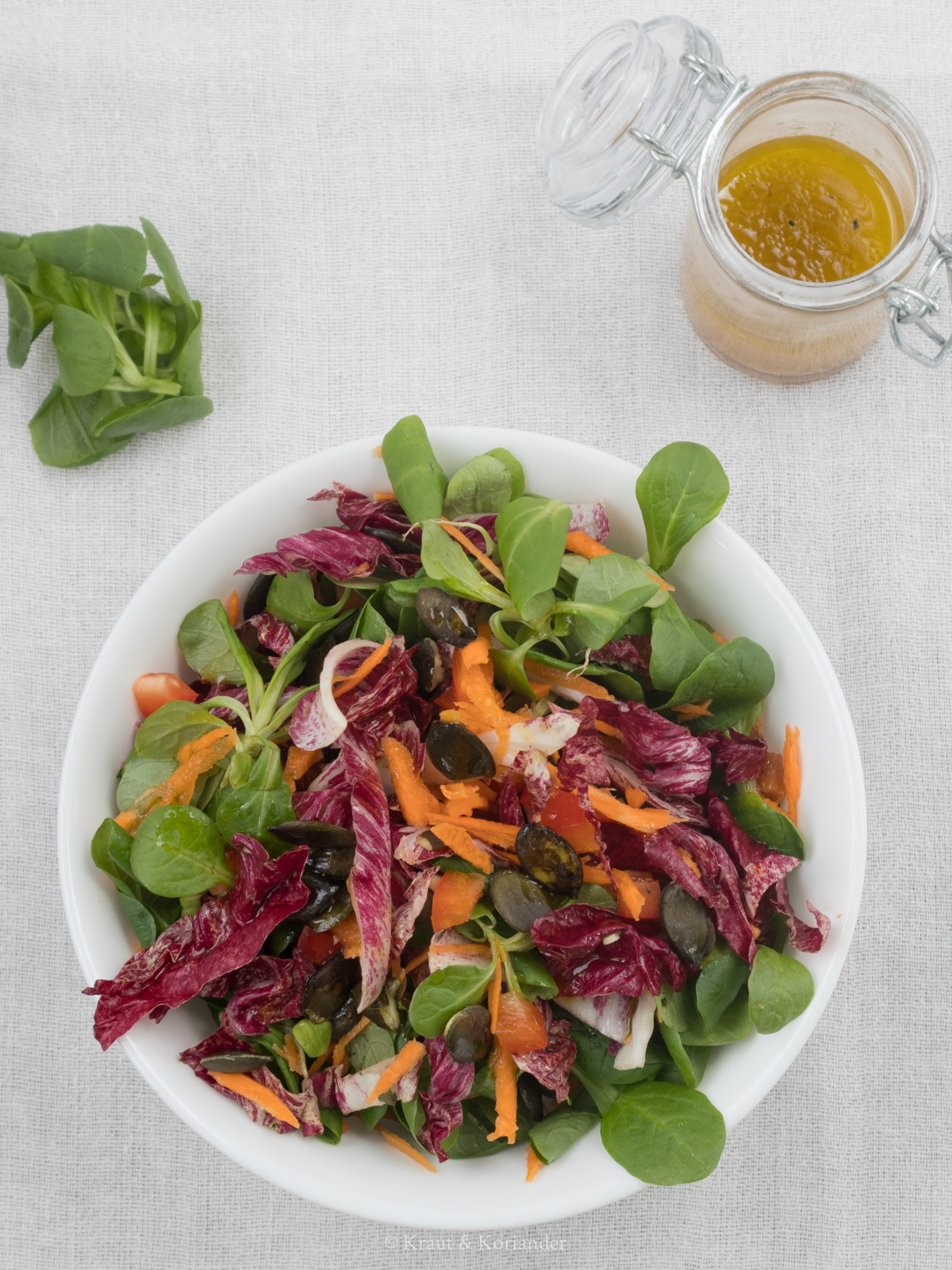 Herbstlich bunter Salat
