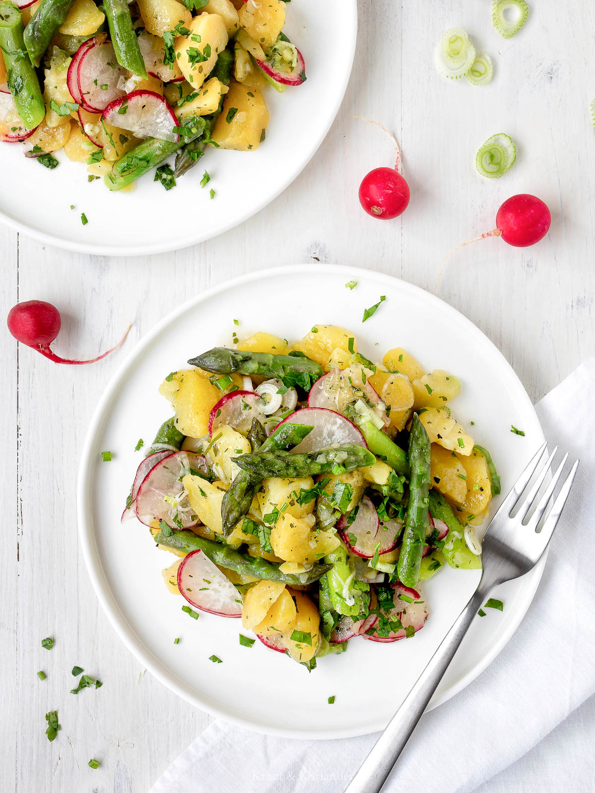 Spargel-Kartoffelsalat mit Radieschen